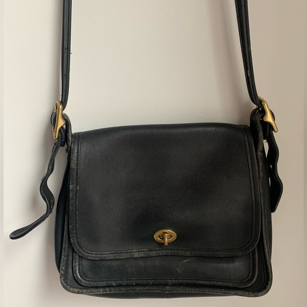 Coach vintage classic crossbody bag navy leather